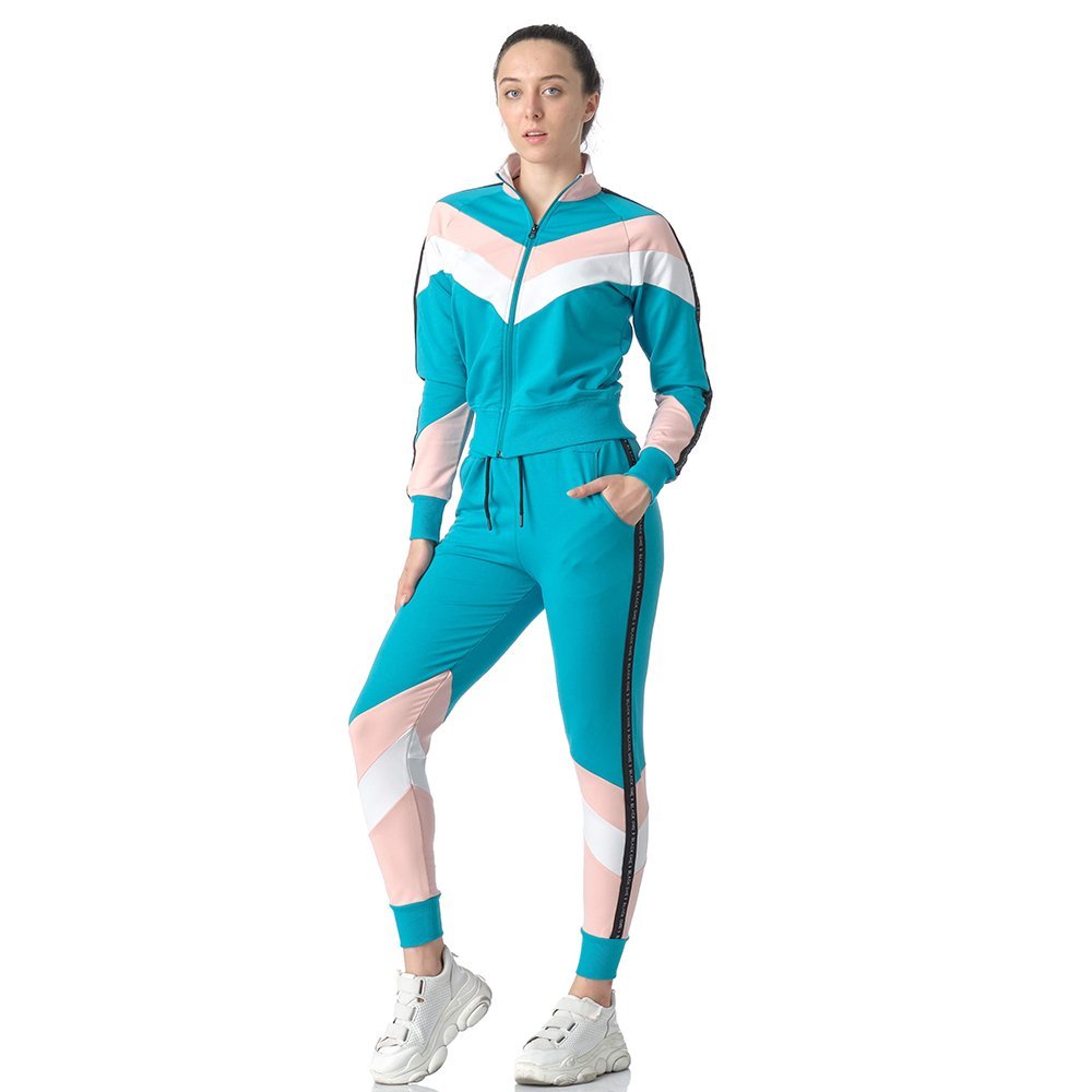 U5bb3d395e917458ca244ec51bf4586202.jpg Fleece Tracksuit β Cozy, Warm & Stylish Winter Activewear Set - Image 1